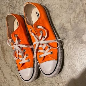 Womens size 8 orange Converse